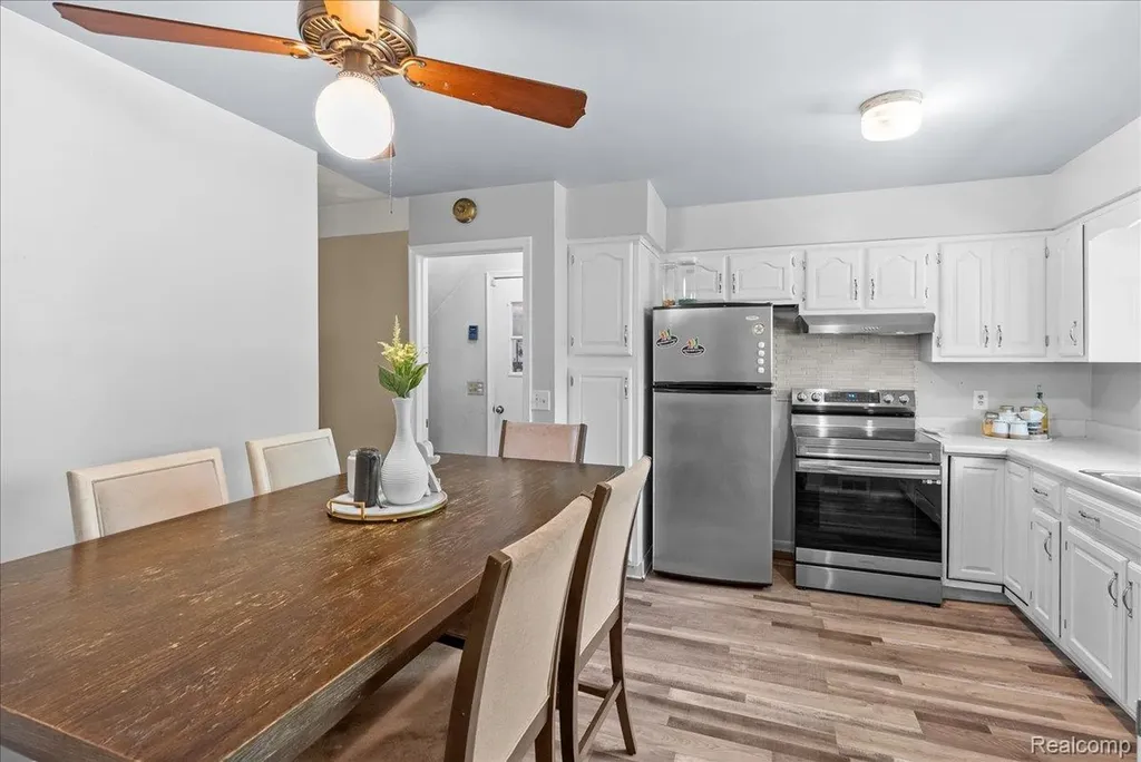 6422 Lerner Way Lansing City MI 48911