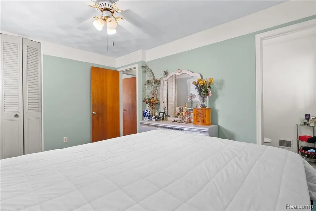 6422 Lerner Way Lansing City MI 48911
