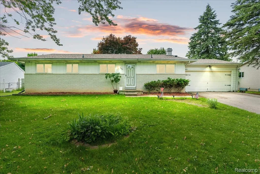 6422 Lerner Way Lansing City MI 48911