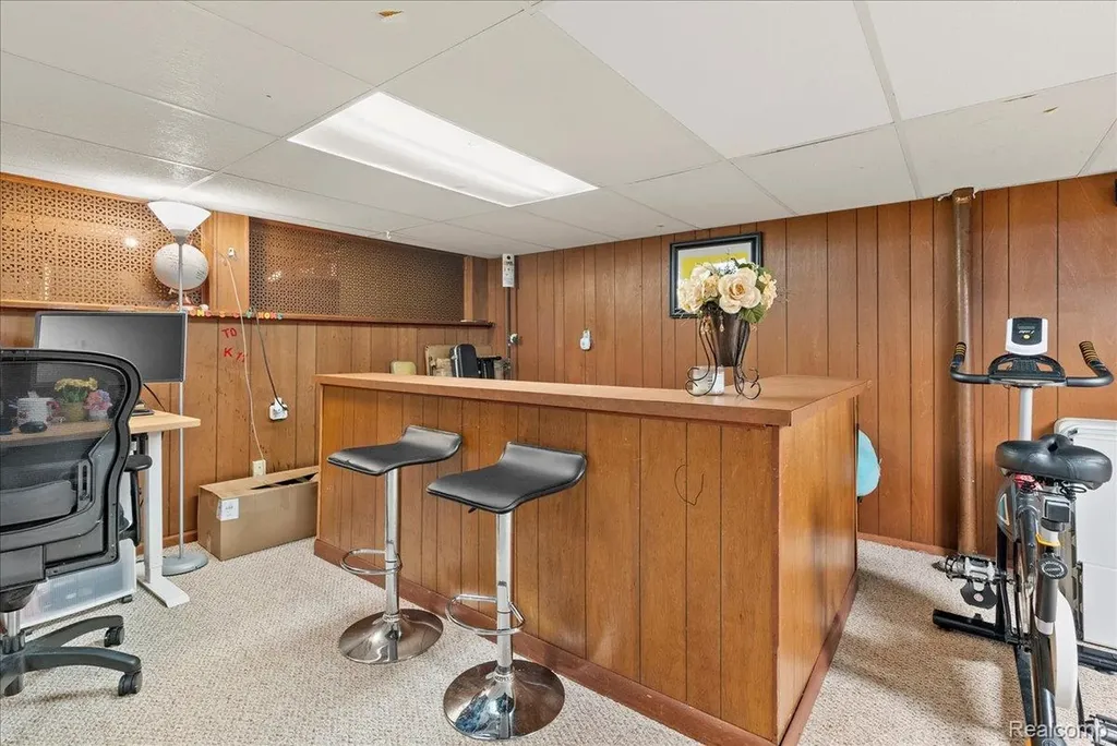6422 Lerner Way Lansing City MI 48911