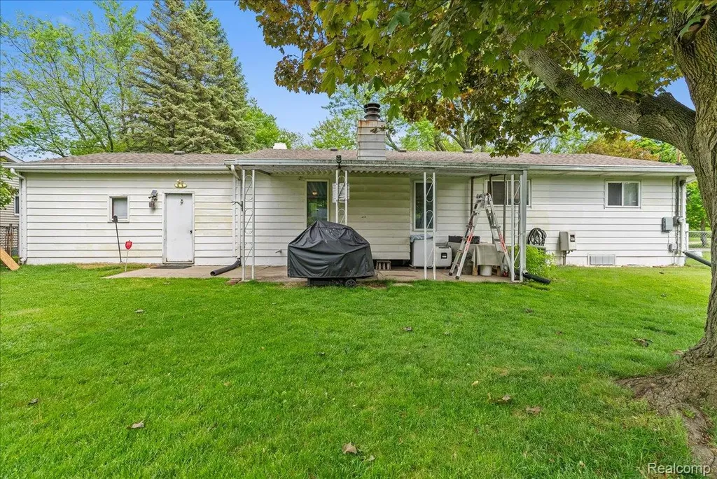 6422 Lerner Way Lansing City MI 48911