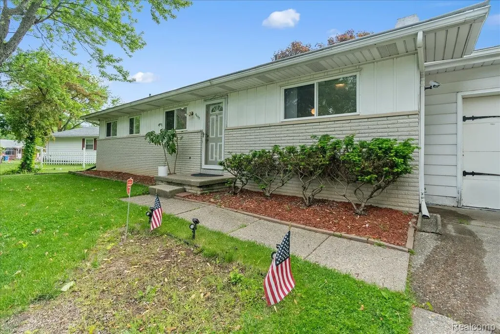 6422 Lerner Way Lansing City MI 48911