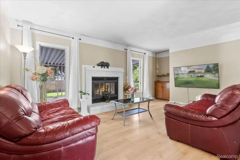 6422 Lerner Way Lansing City MI 48911