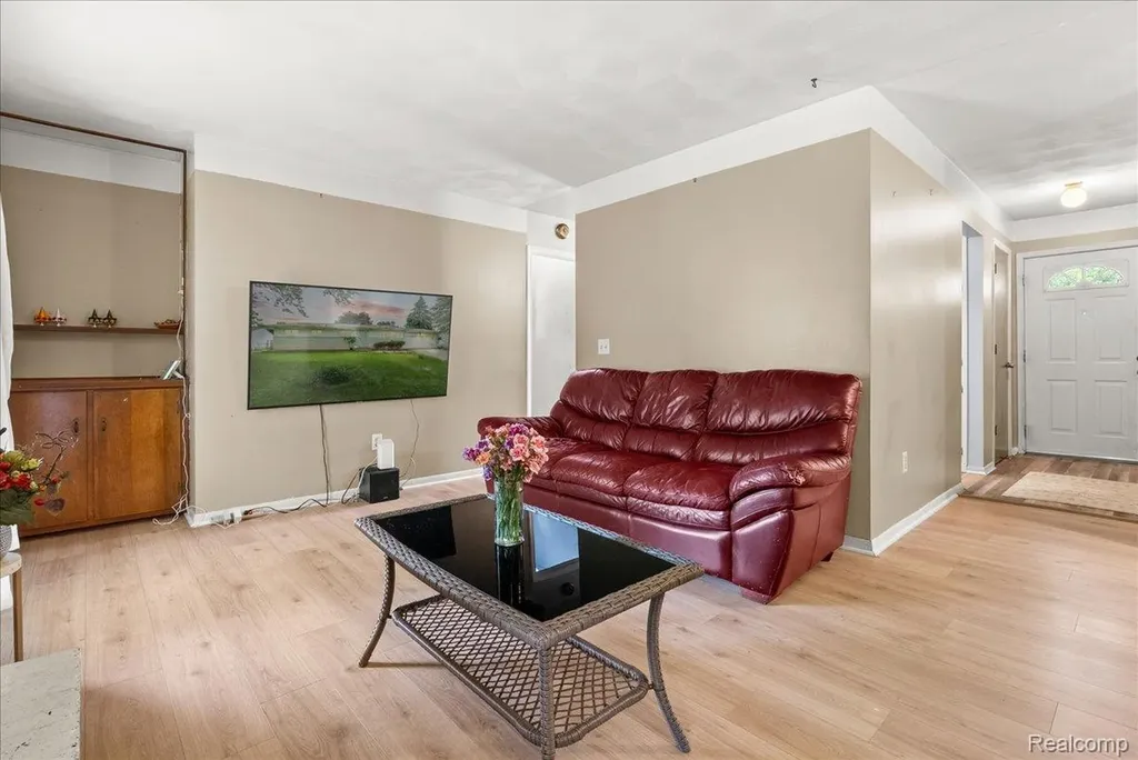 6422 Lerner Way Lansing City MI 48911