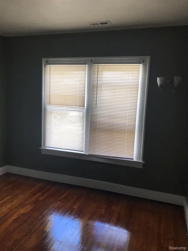 7137 Tuxedo Street Detroit City MI 48204