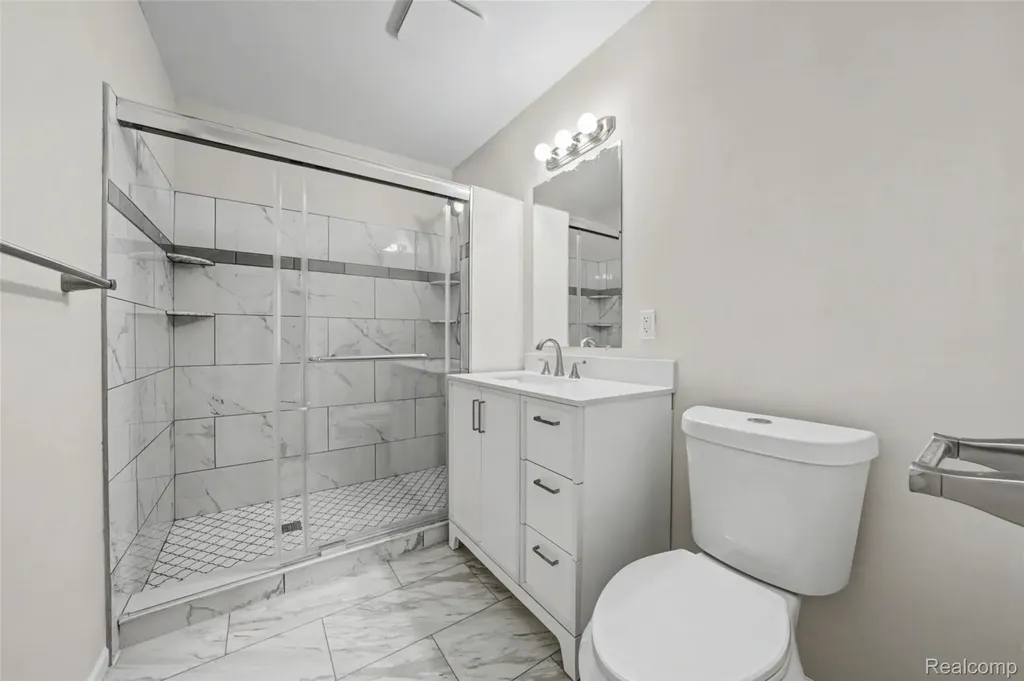 15087 N Holly Road Holly Village MI 48442