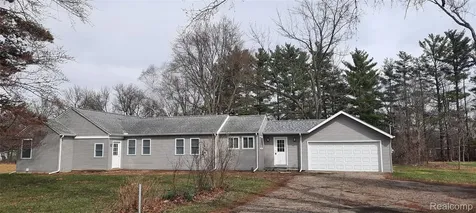 15087 N Holly Road Holly Village MI 48442