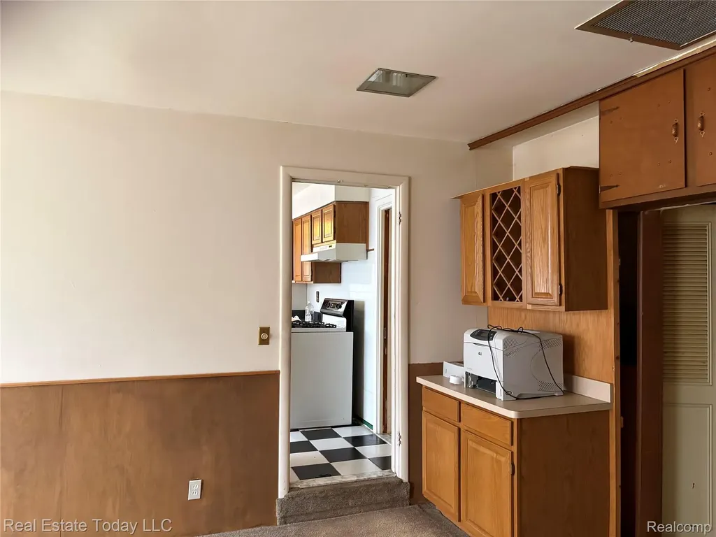 18319 Mcintyre Street Detroit City MI 48219