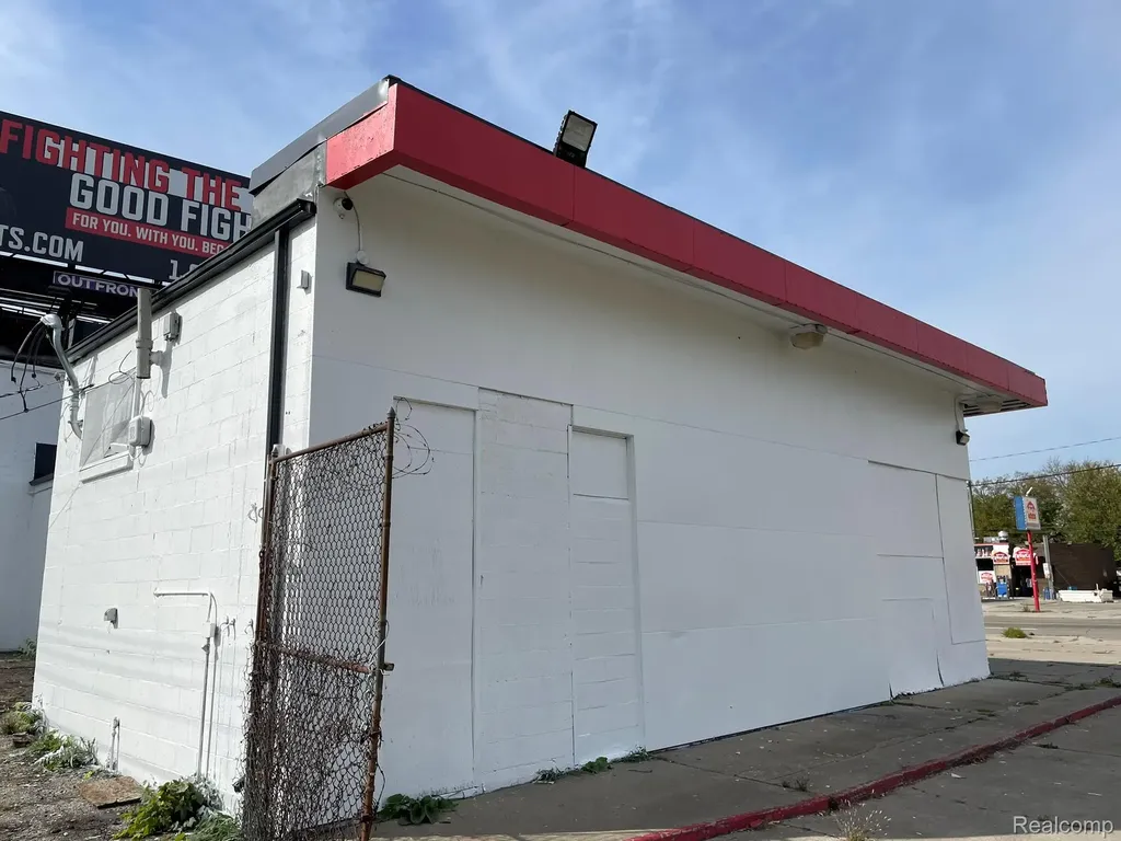 13040 Harper Avenue Detroit City MI 48213