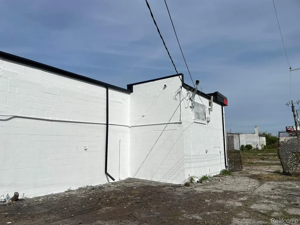 13040 Harper Avenue Detroit City MI 48213