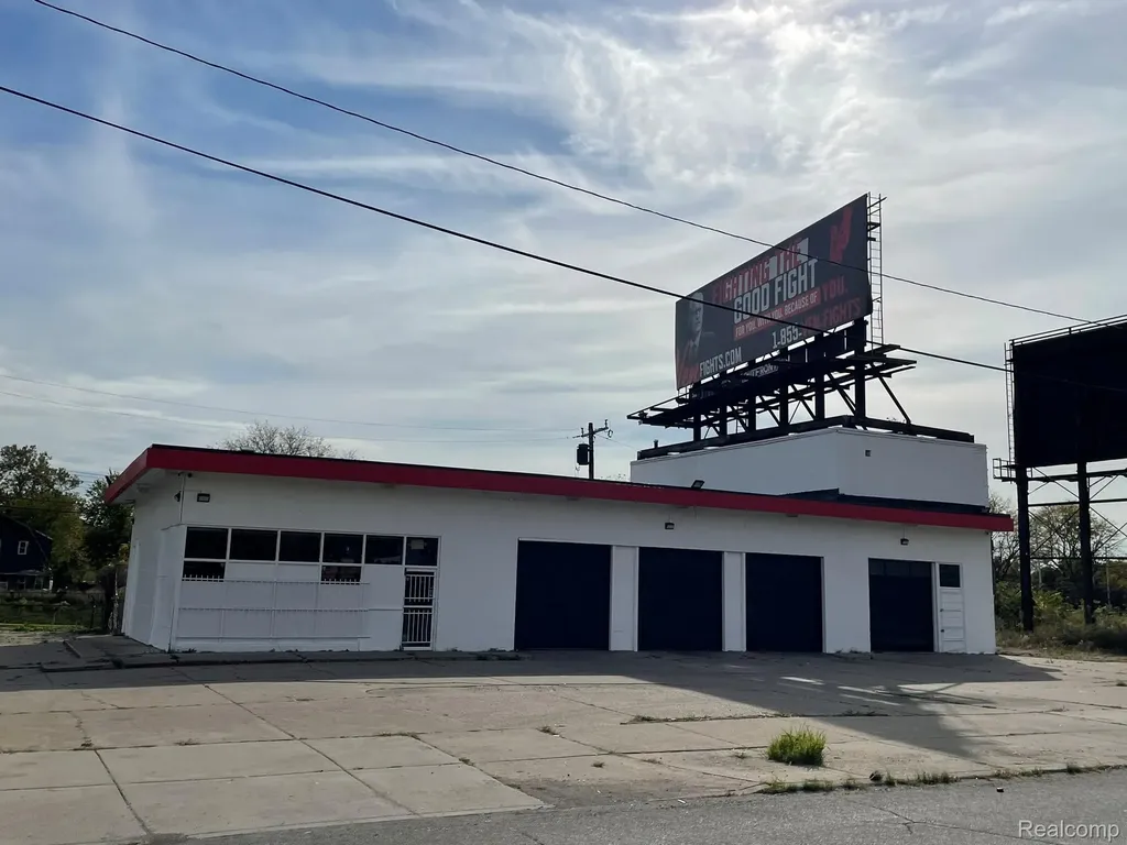 13040 Harper Avenue Detroit City MI 48213