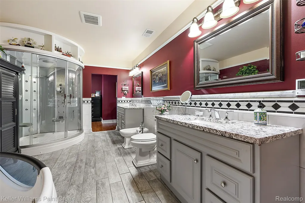 328 S Broadway Street Lake Orion Village MI 48362