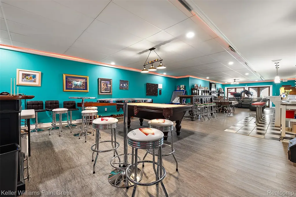 328 S Broadway Street Lake Orion Village MI 48362