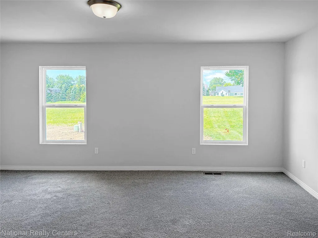 317 (immediate Occupancy) Devonshire Drive Lapeer City MI 48446