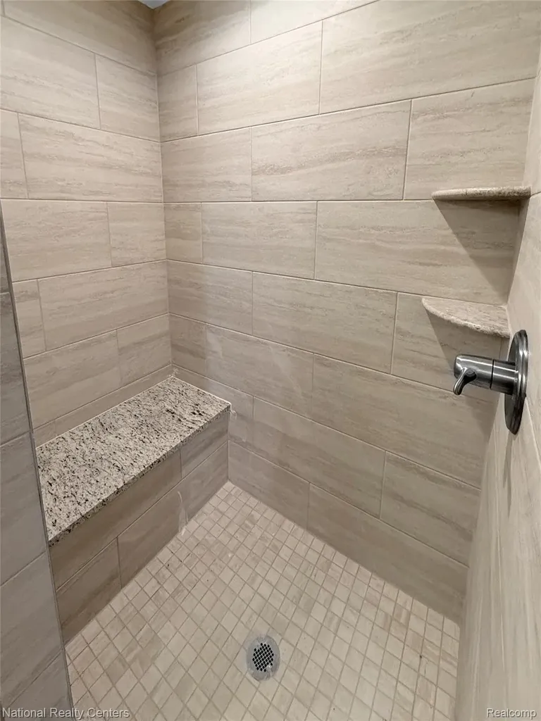 317 (immediate Occupancy) Devonshire Drive Lapeer City MI 48446
