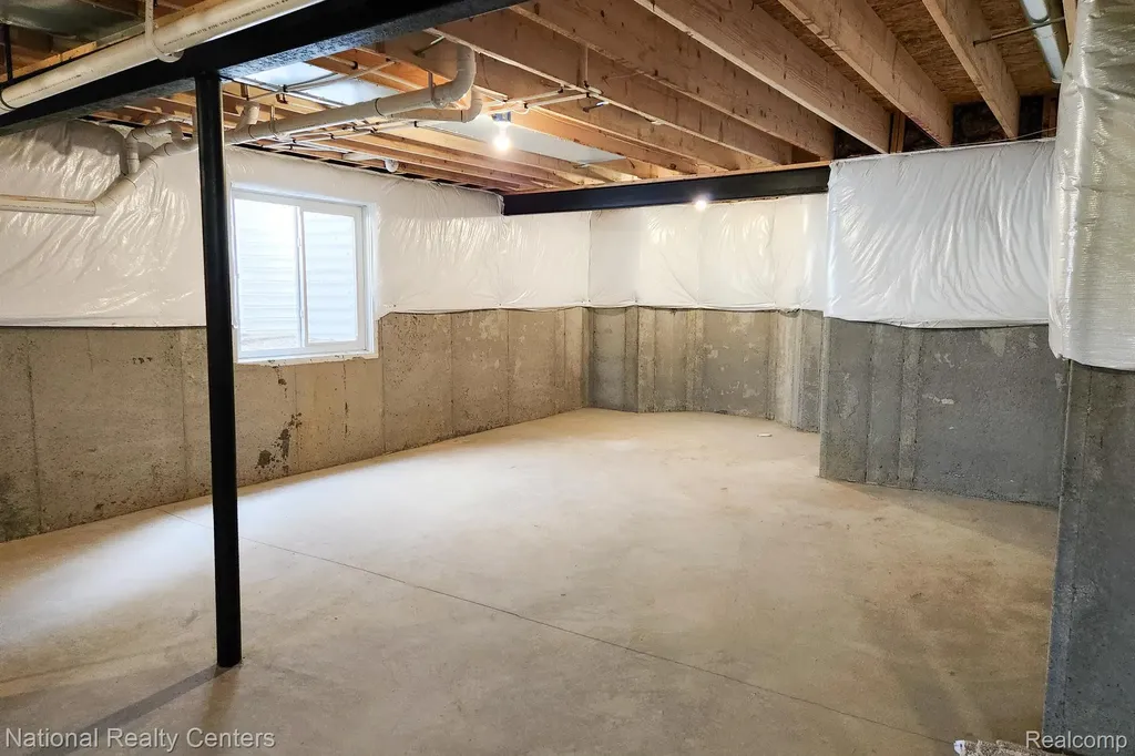 317 (immediate Occupancy) Devonshire Drive Lapeer City MI 48446