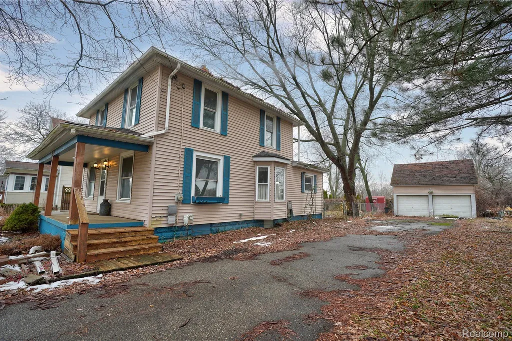 11647 E Lennon Road Lennon Village MI 48449