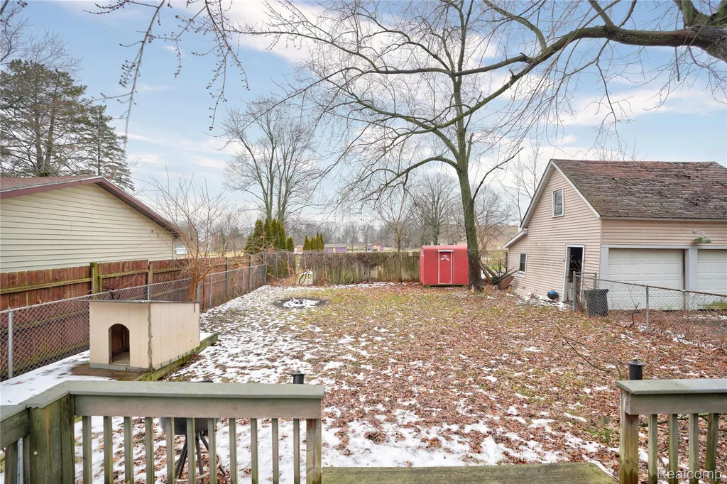 11647 E Lennon Road Lennon Village MI 48449