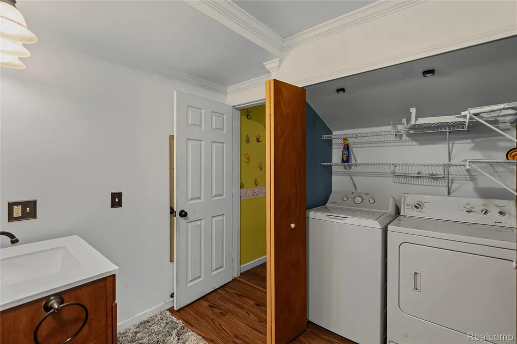 11647 E Lennon Road Lennon Village MI 48449