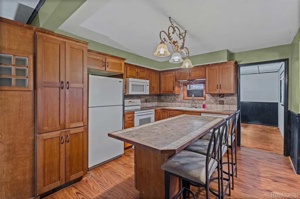 11647 E Lennon Road Lennon Village MI 48449