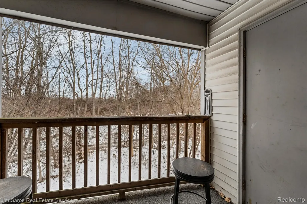 64 Rosebud Lane Mt. Clemens City MI 48043