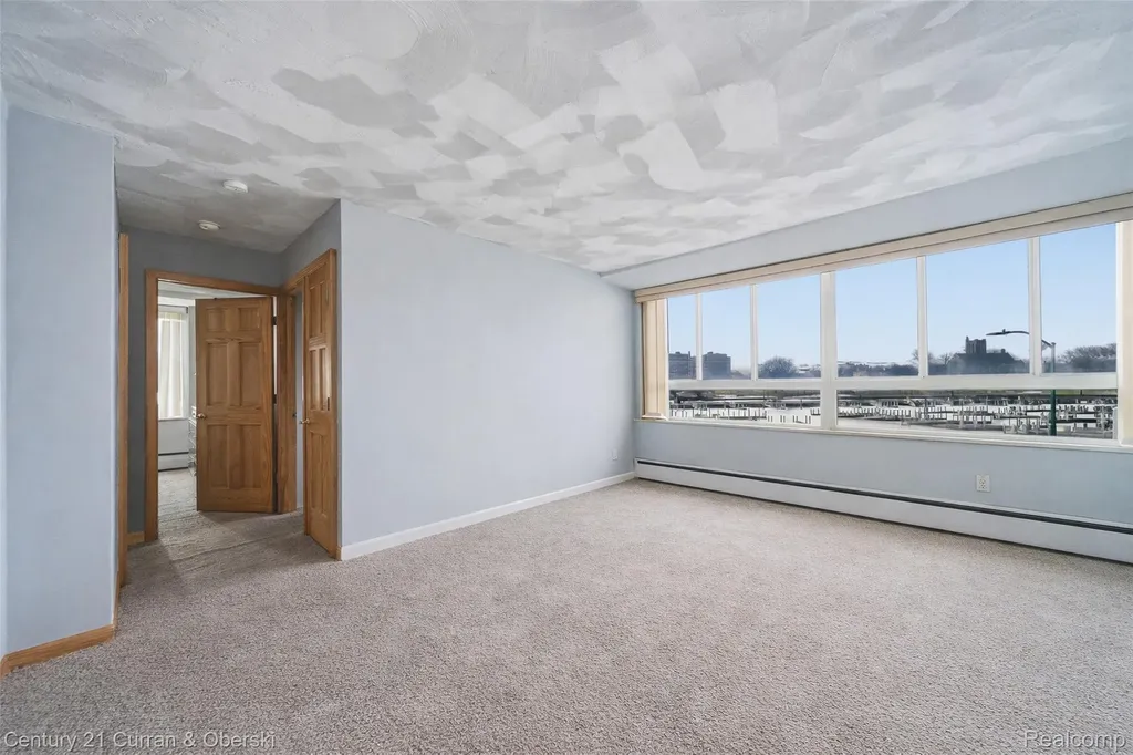8900 E Jefferson Avenue Detroit City MI 48214