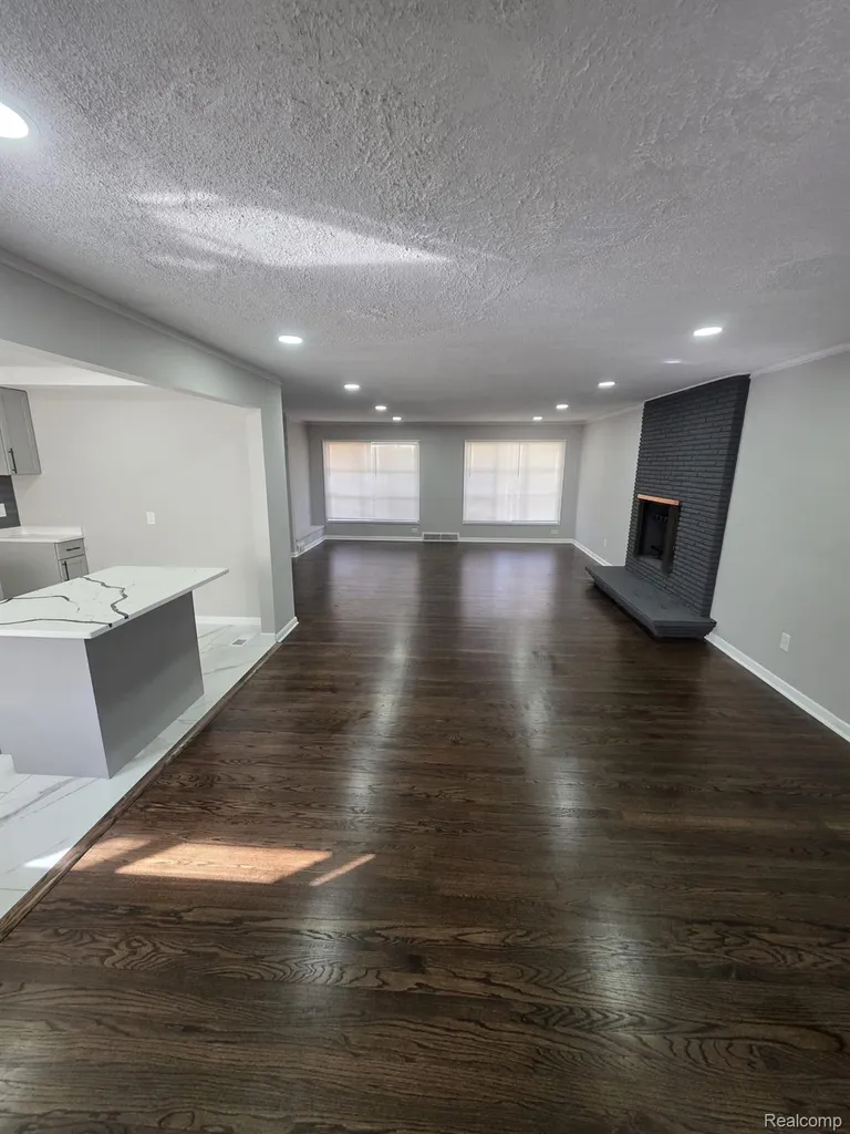 14354 Faust Avenue Detroit City MI 48223