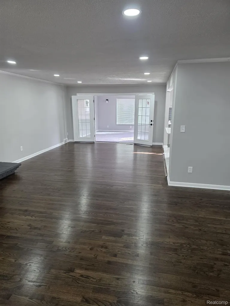 14354 Faust Avenue Detroit City MI 48223