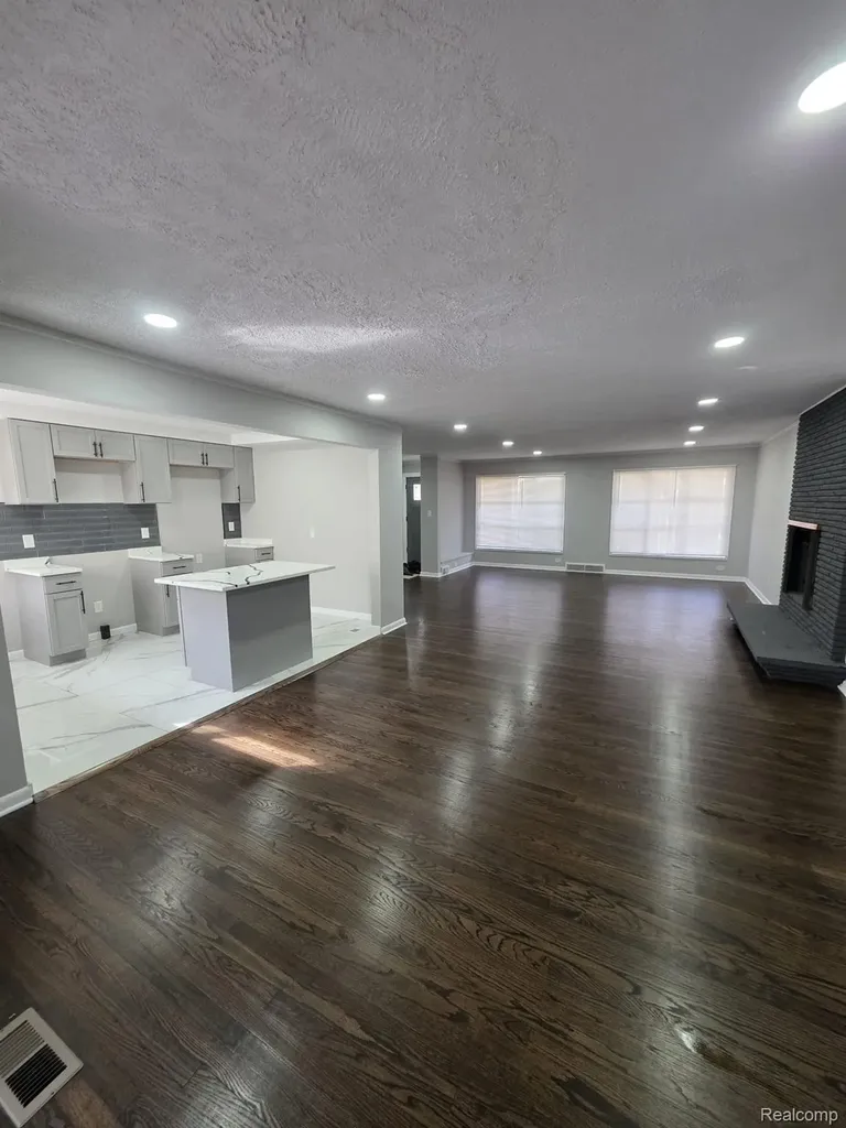 14354 Faust Avenue Detroit City MI 48223
