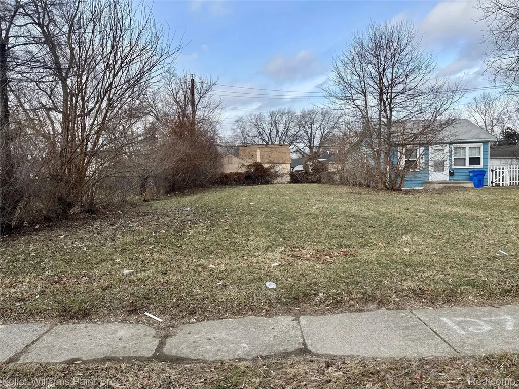 12735 Georgiana Avenue Warren City MI 48089