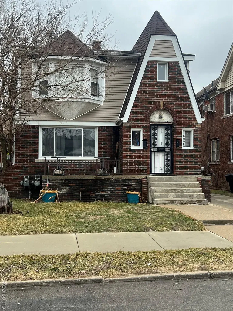 16906 Prairie Street Detroit City MI 48221