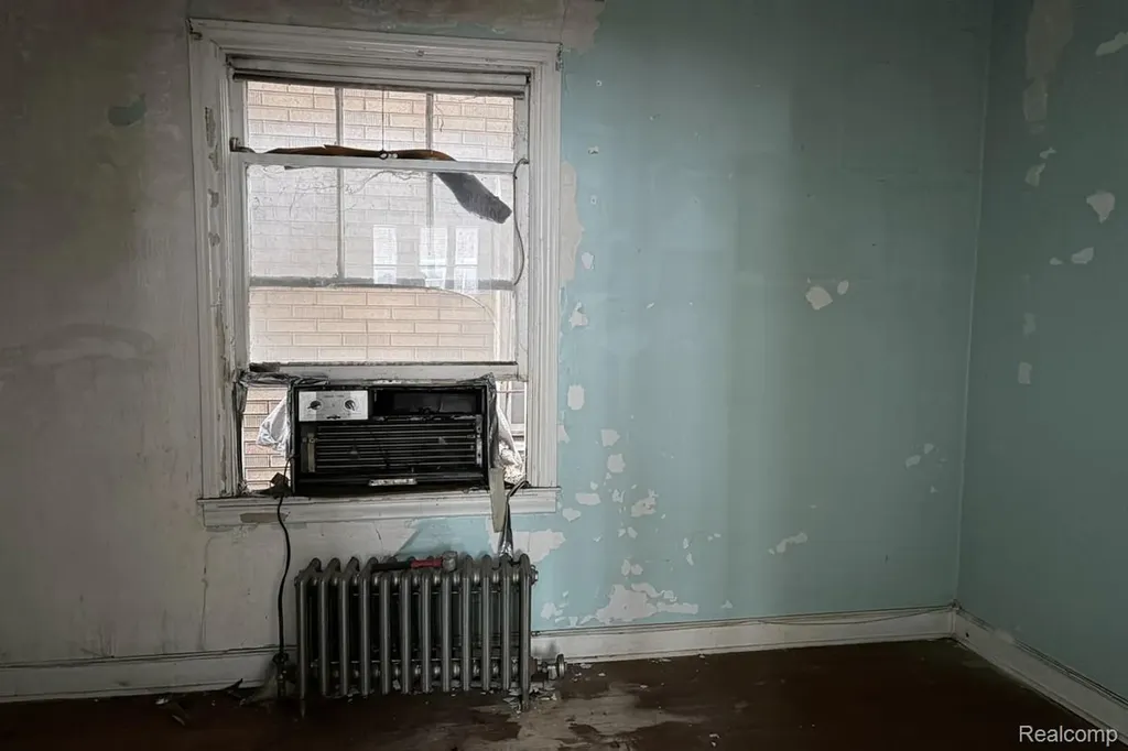 5105 Seyburn Street Detroit City MI 48213