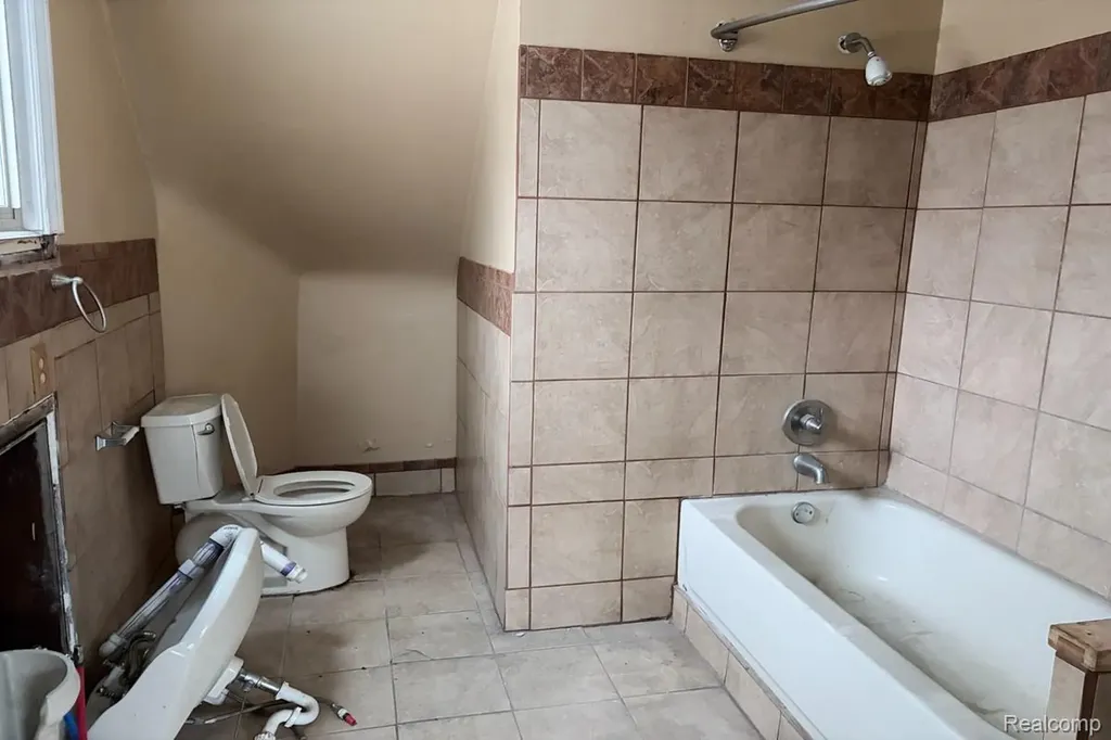 5105 Seyburn Street Detroit City MI 48213