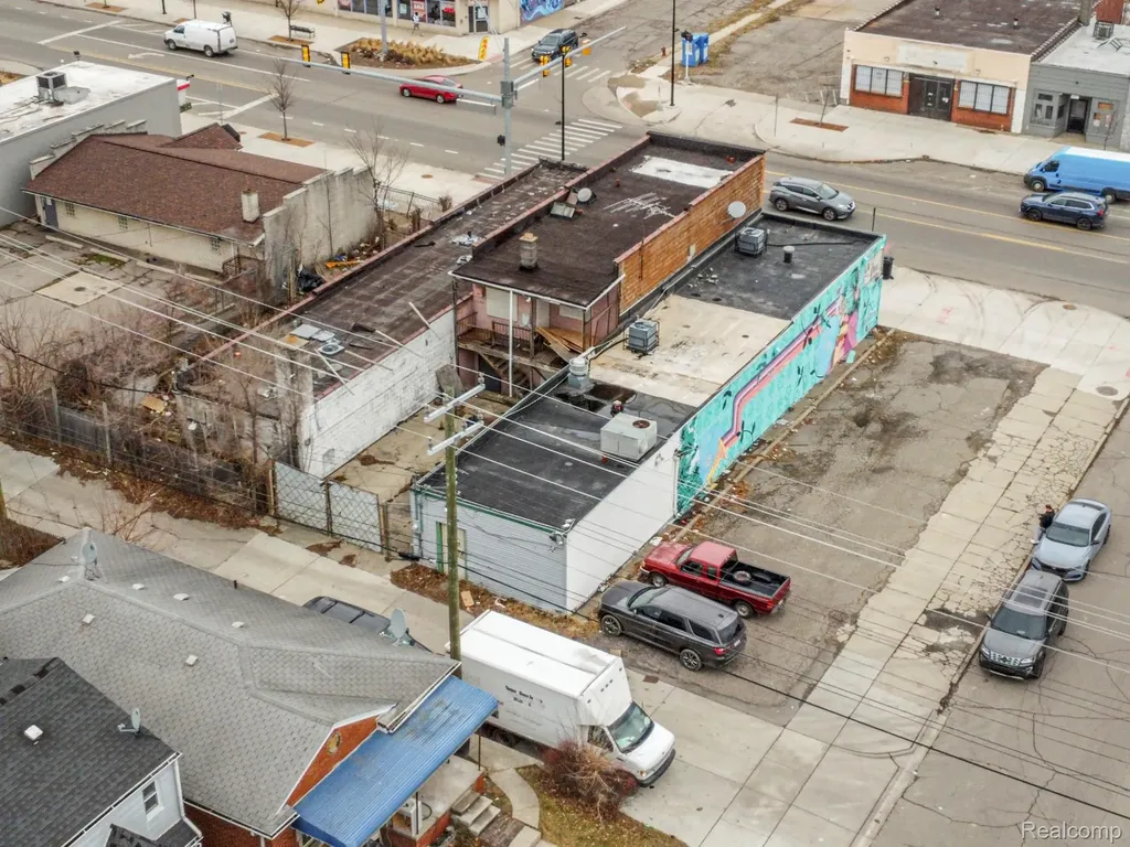16815 W Warren Avenue Detroit City MI 48228