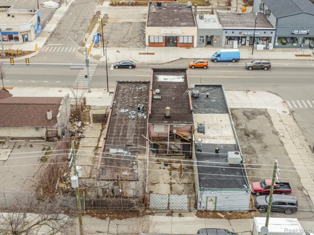 16815 W Warren Avenue Detroit City MI 48228