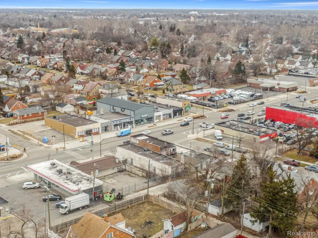 16815 W Warren Avenue Detroit City MI 48228