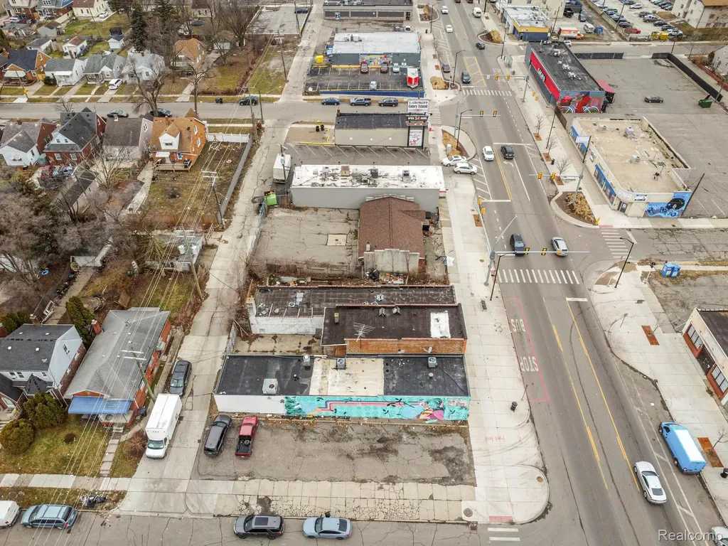 16815 W Warren Avenue Detroit City MI 48228