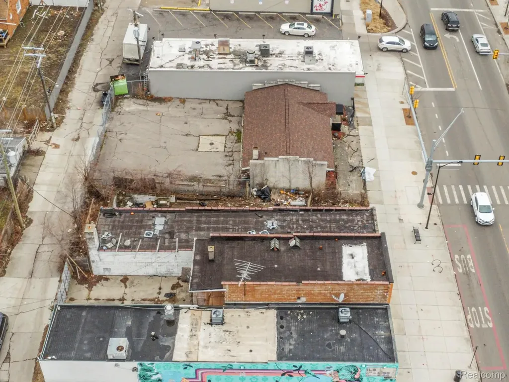 16815 W Warren Avenue Detroit City MI 48228