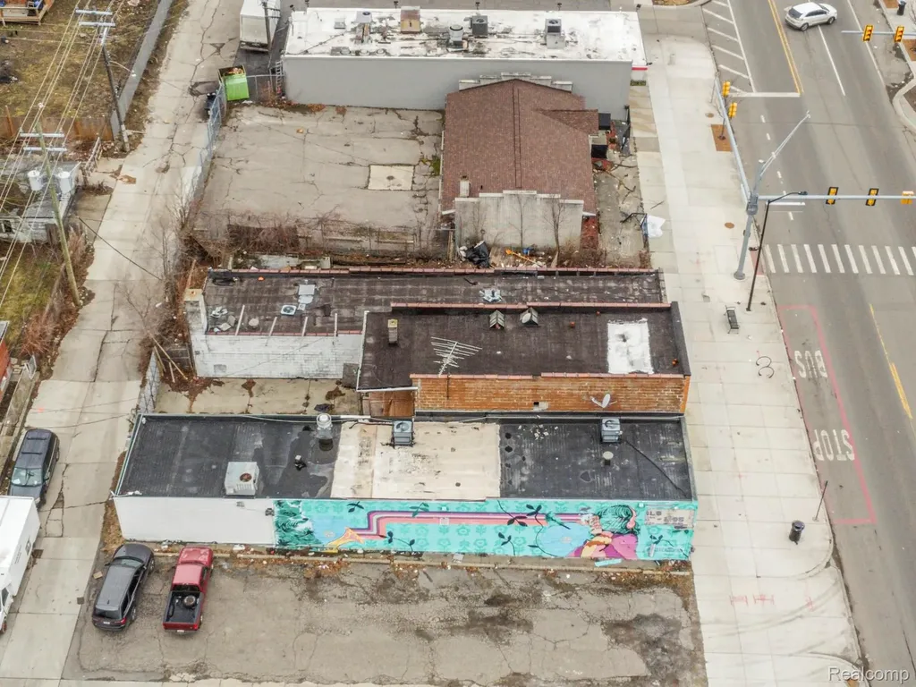 16815 W Warren Avenue Detroit City MI 48228