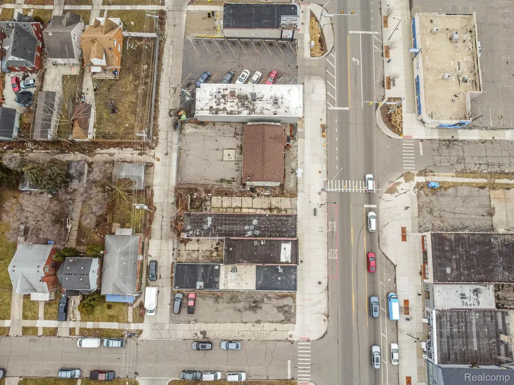 16815 W Warren Avenue Detroit City MI 48228
