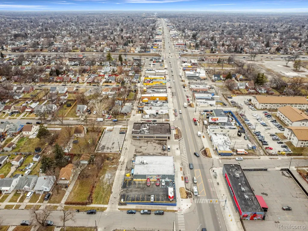 16815 W Warren Avenue Detroit City MI 48228