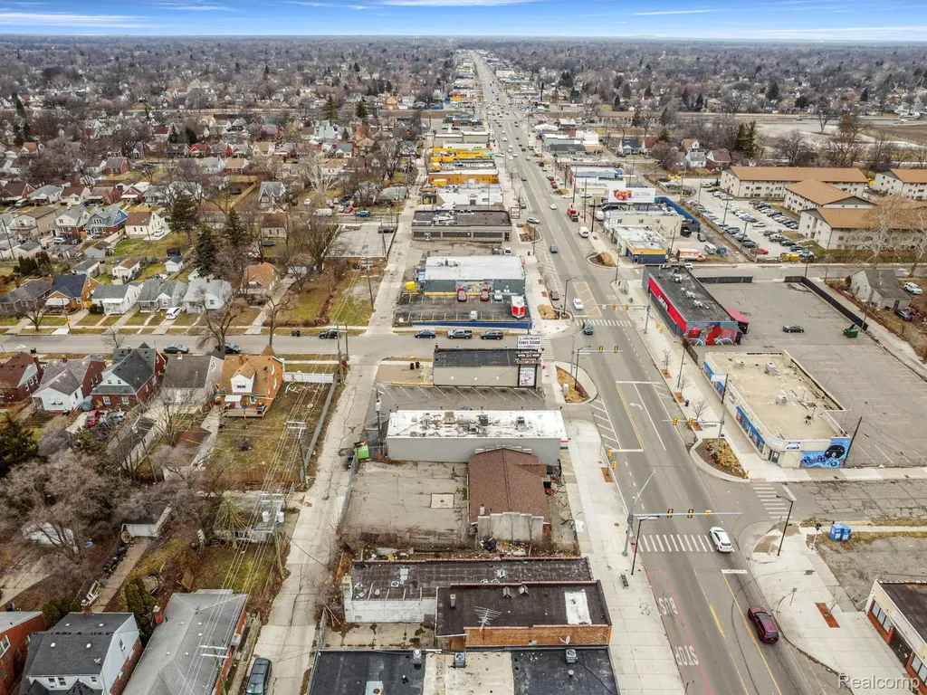 16815 W Warren Avenue Detroit City MI 48228