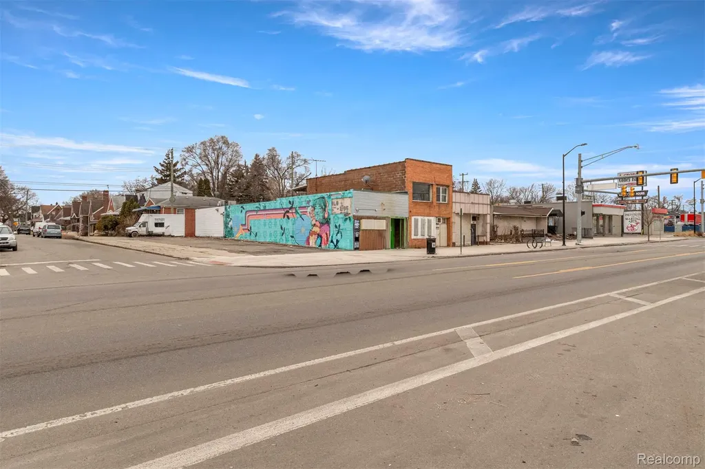 16815 W Warren Avenue Detroit City MI 48228