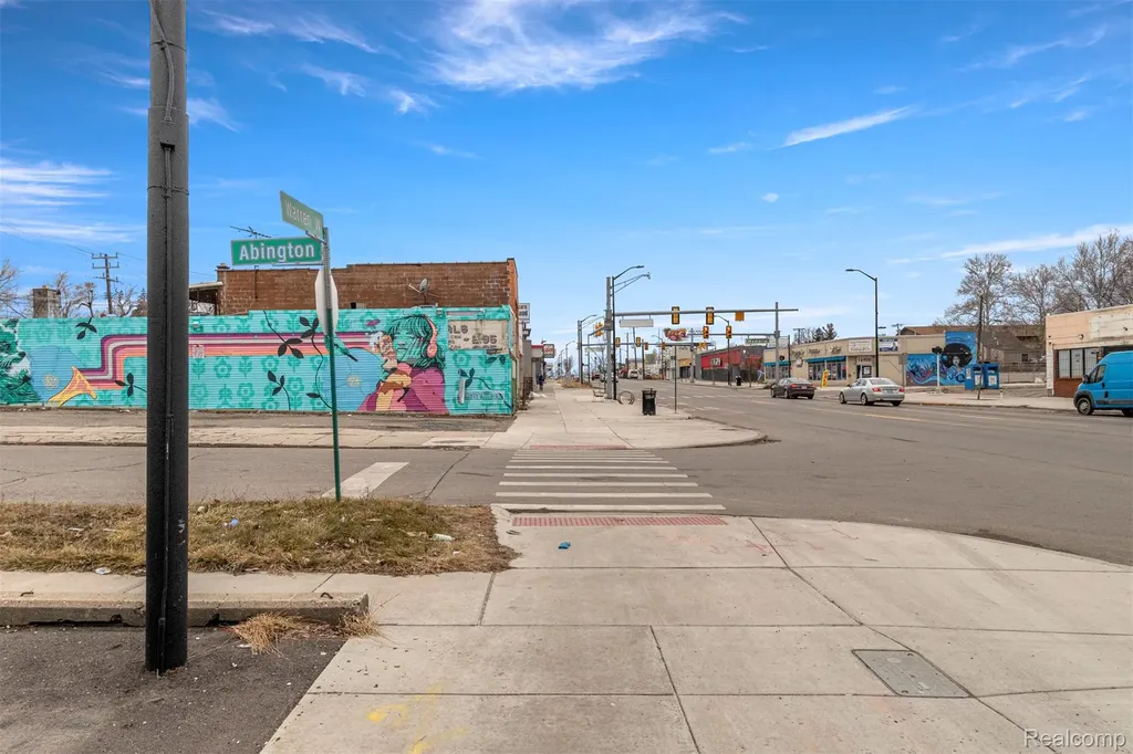 16815 W Warren Avenue Detroit City MI 48228