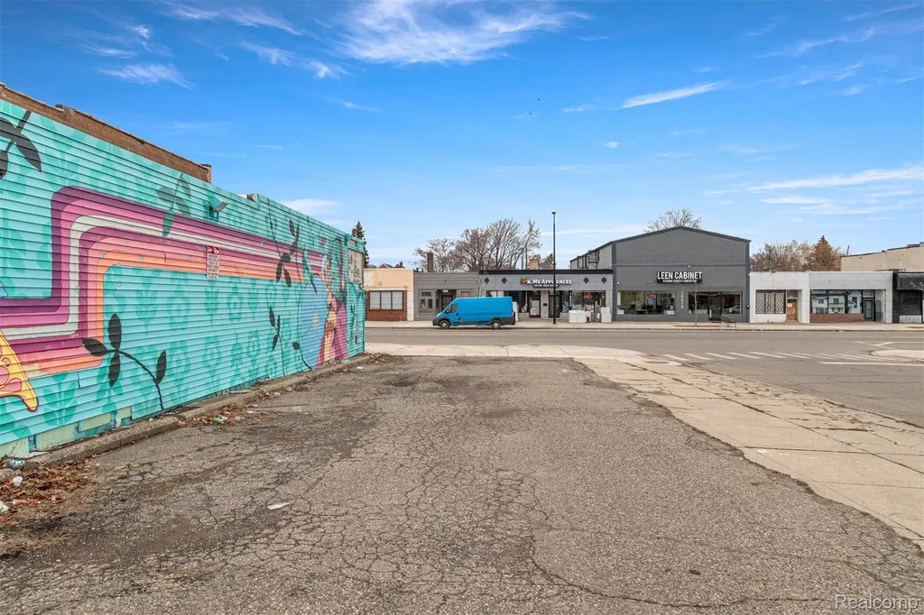 16815 W Warren Avenue Detroit City MI 48228