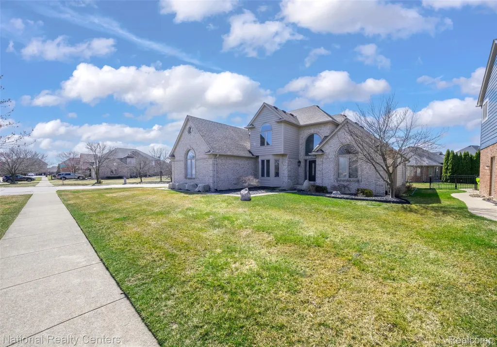 56175 Saint Andrews Drive Macomb Township MI 48042