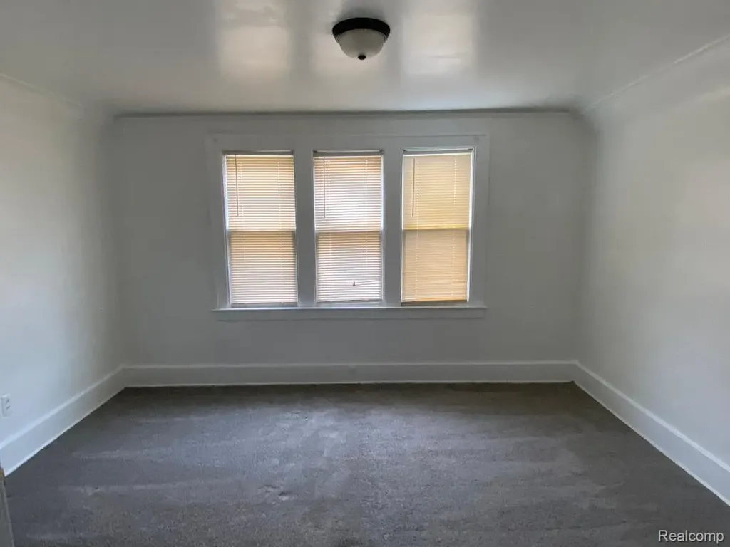443 Algonquin Street Detroit City MI 48215