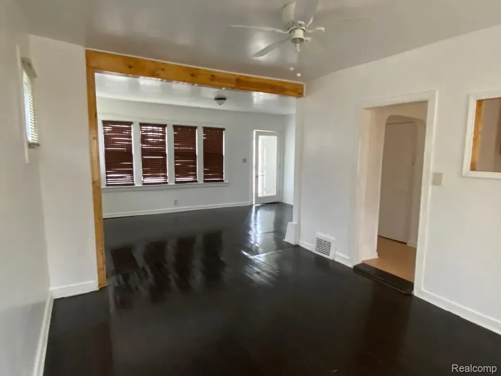 443 Algonquin Street Detroit City MI 48215