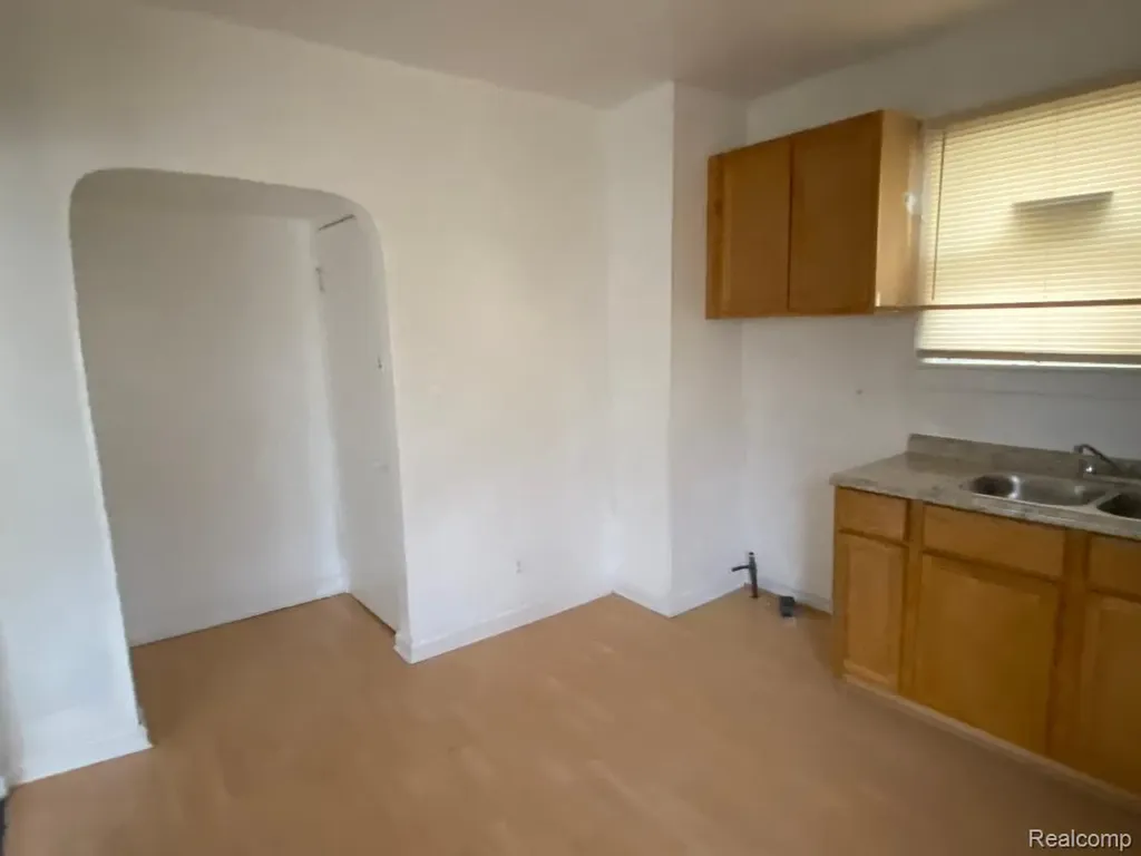443 Algonquin Street Detroit City MI 48215