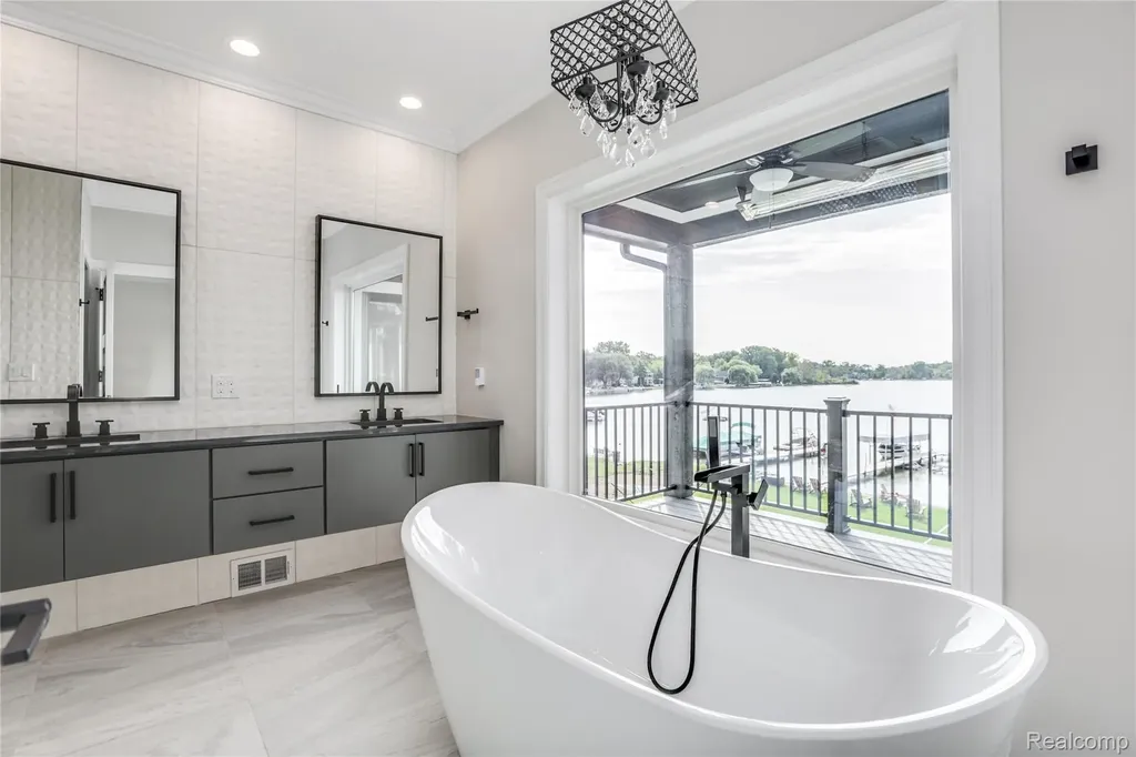 16665 Kings Fairway Lane Grand Blanc City MI 48439